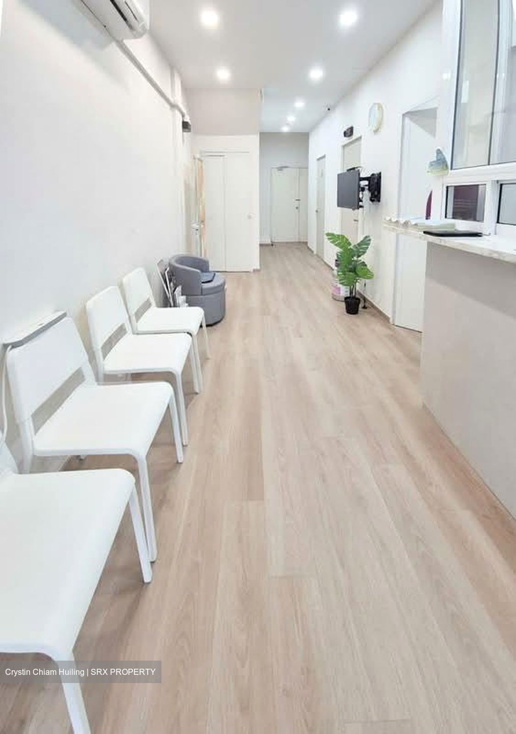 Ang Mo Kio Avenue 1 (D20), Shop House #597561121